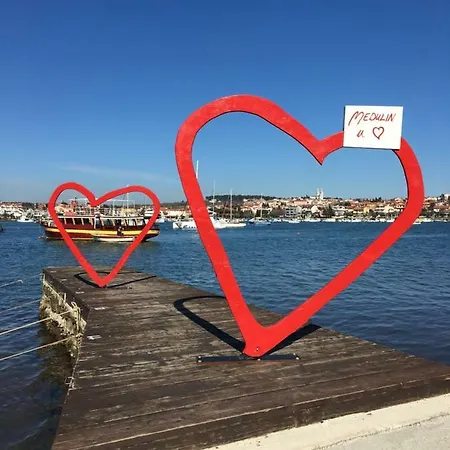 Sunset فيلة ميدولين